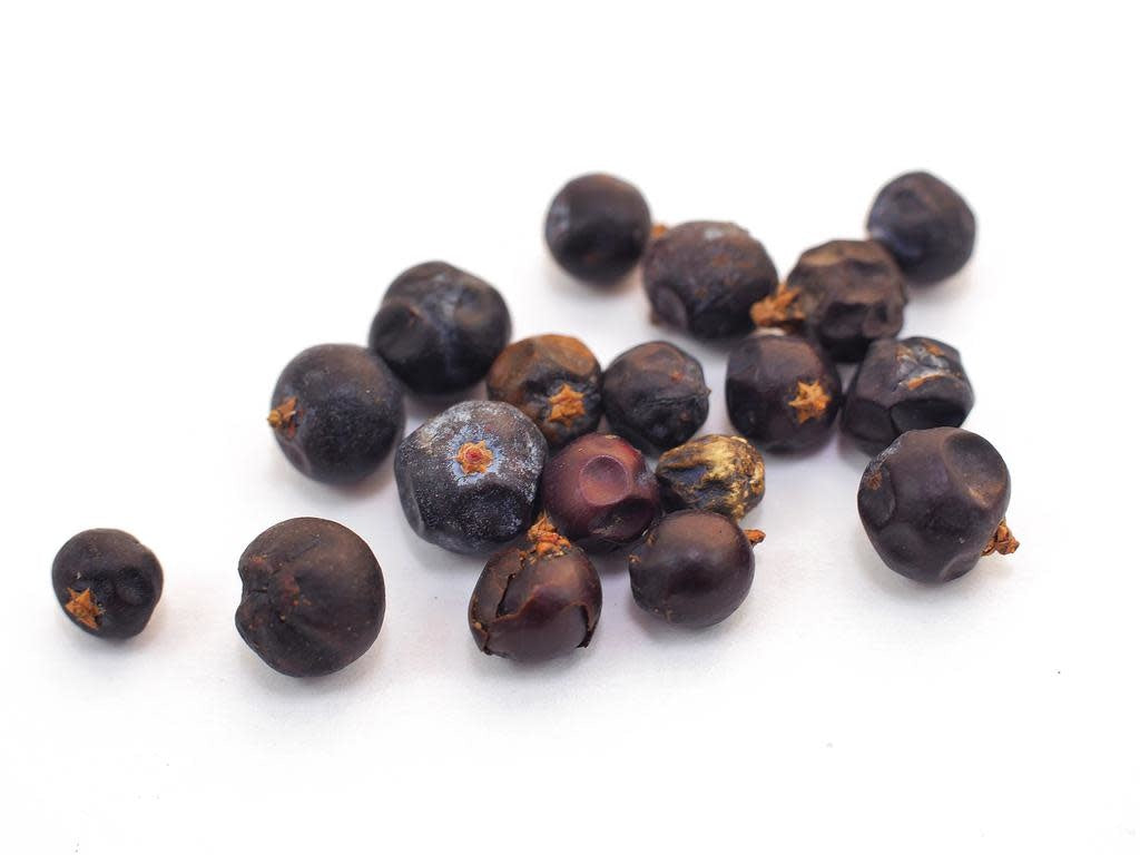 Juniper Berries | Organic Bulk Herb (per oz)